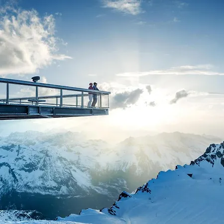 Pensjonat Haus Tirol 3*